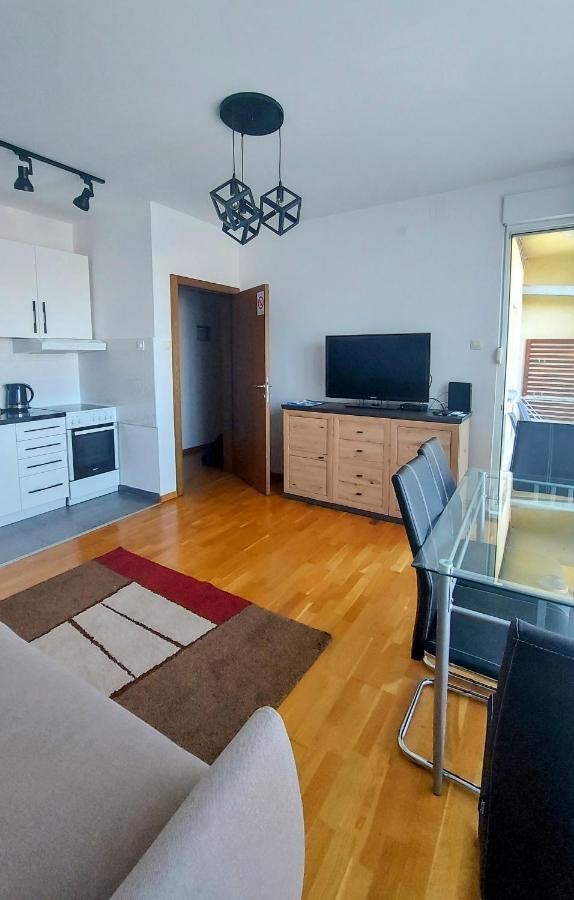 Apartments Neo Novi Sad Buitenkant foto